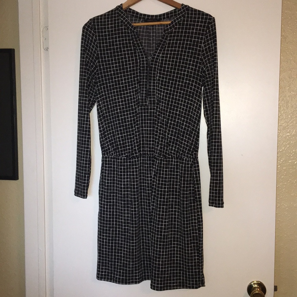 Long sleeve black and white dress